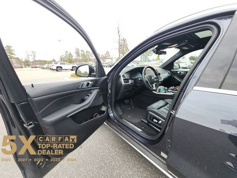 Used 2022 BMW X5 xDrive40i w/ Executive Package image 27