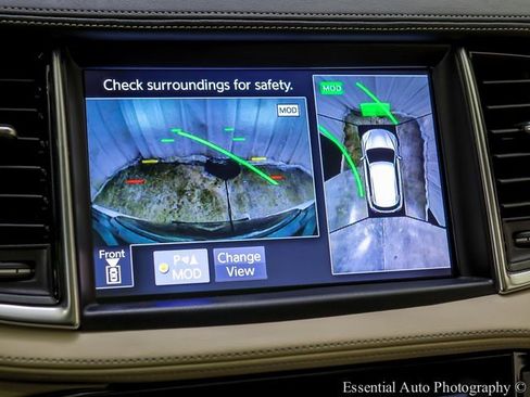 Used 2019 INFINITI QX50 Essential w/ Premium Heat Package image 17