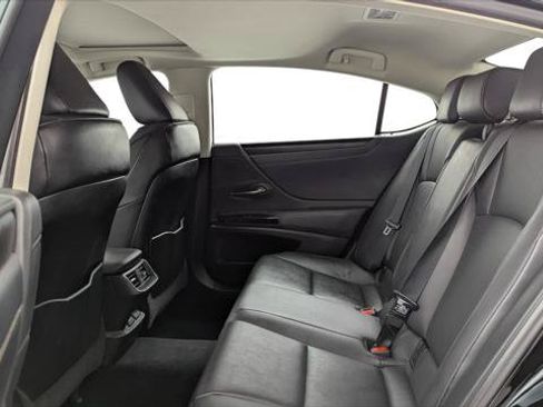 Used 2022 Lexus ES 250 w/ Premium Package AWD/4WD image 17