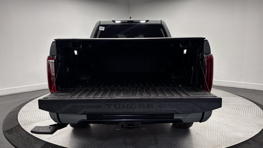 Used 2024 Toyota Tundra Platinum AWD/4WD image 42