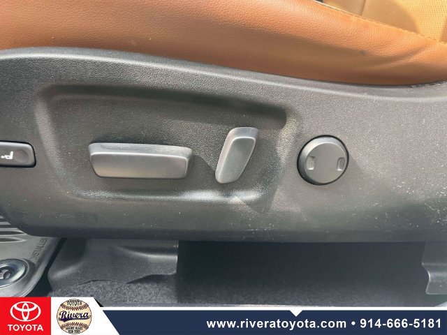 Used 2018 Toyota Highlander Limited Platinum AWD/4WD image 21