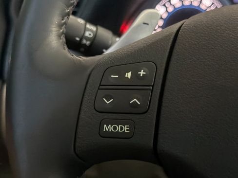 Used 2010 Lexus IS 350 w/ Preferred Accessory Package RWD image 25