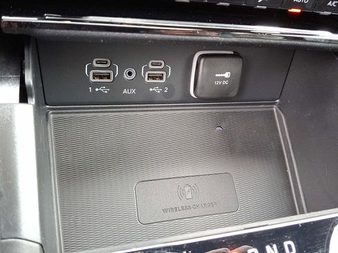 New 2025 Jeep Grand Cherokee Altitude image 15