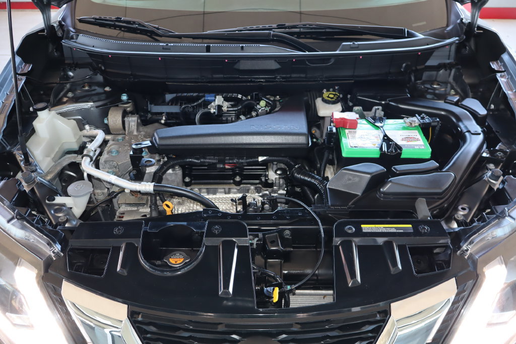 Used 2017 Nissan Rogue SV FWD image 43