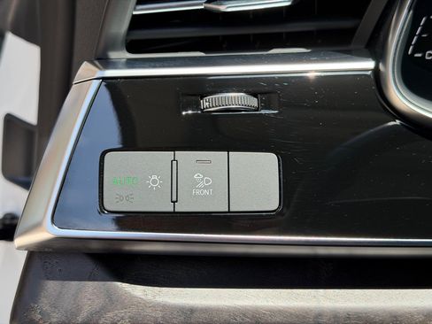 Used 2023 Audi Q8 Premium w/ Convenience Package AWD/4WD image 28