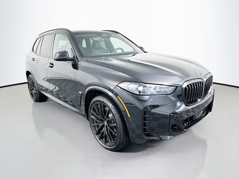 New 2026 BMW X5 xDrive40i w/ M Sport Package image 3