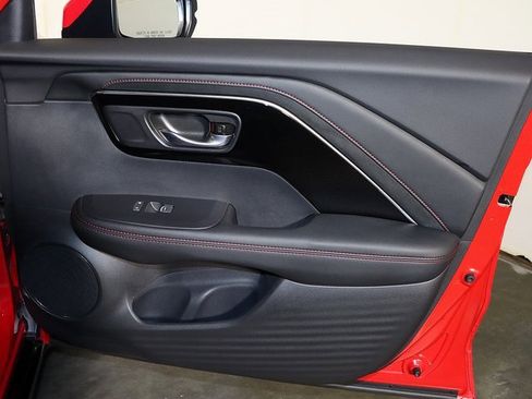 Certified 2025 Acura ADX A-Spec image 32