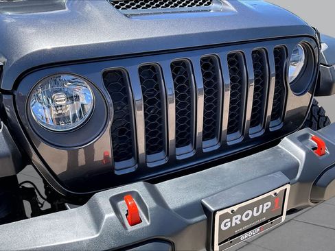 Used 2023 Jeep Gladiator Mojave w/ Trailer Tow Package AWD/4WD image 28