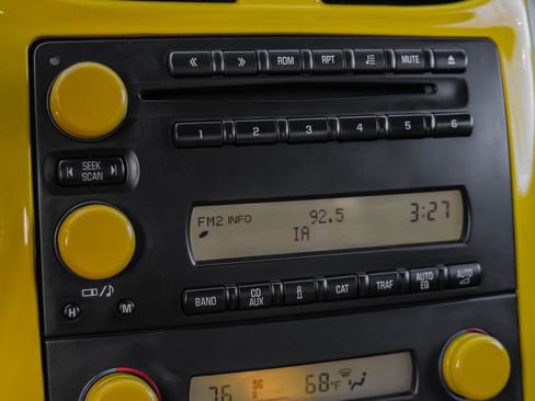 Used 2006 Chevrolet Corvette Coupe image 19