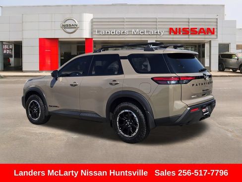Used 2024 Nissan Pathfinder Rock Creek AWD/4WD image 6