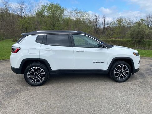 Used 2022 Jeep Compass Limited AWD/4WD image 2