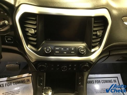 Used 2019 GMC Acadia SLT image 51