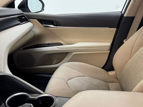 Used 2024 Toyota Camry LE image 34