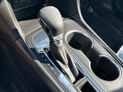 Certified 2024 Chevrolet Equinox LS image 17