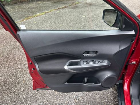 Used 2021 Nissan Kicks SV FWD image 14