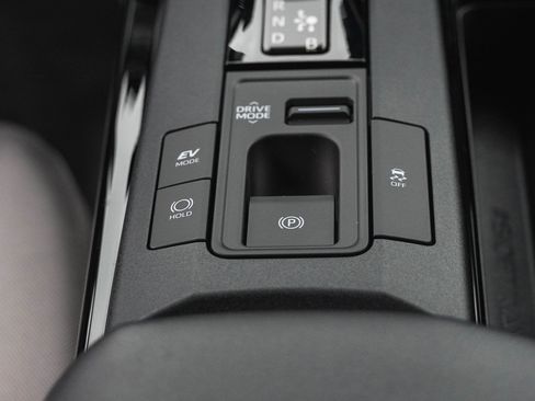 New 2026 Toyota Prius LE image 36