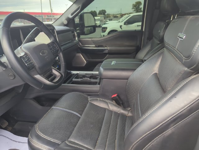 Used 2025 Ford F350 Platinum AWD/4WD image 16