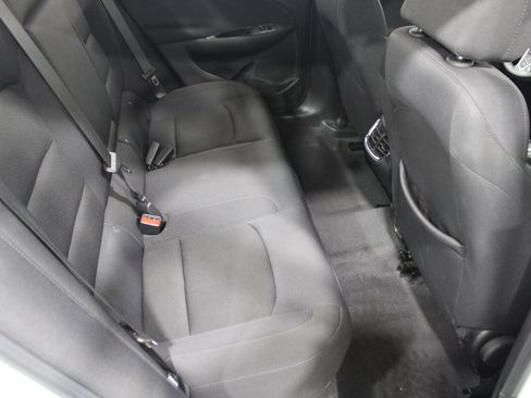 Used 2023 Chevrolet Malibu LT image 25