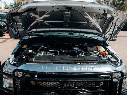 Used 2016 Ford F250 XLT w/ XLT Value Package image 40