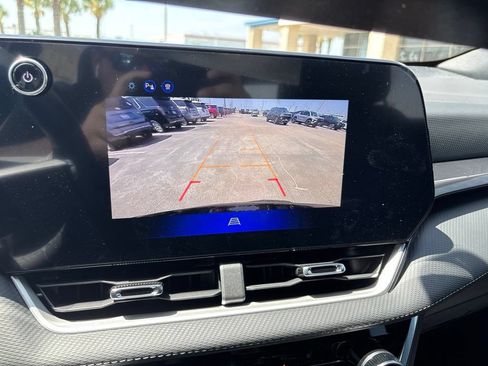 New 2027 Chevrolet Equinox LT FWD image 24