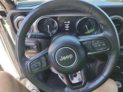 Used 2023 Jeep Wrangler Unlimited w/ Cold Weather Group AWD/4WD image 9