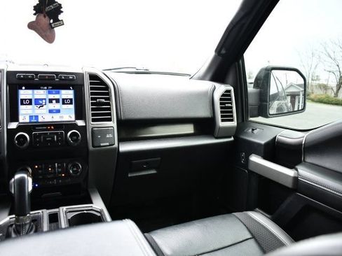 Used 2019 Ford F150 Raptor w/ Equipment Group 802A Luxury AWD/4WD image 17