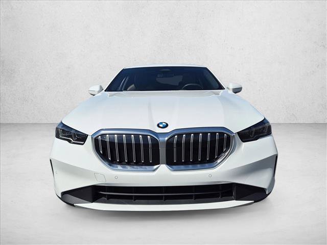 Certified 2024 BMW 530i xDrive w/ Convenience Package AWD/4WD image 2
