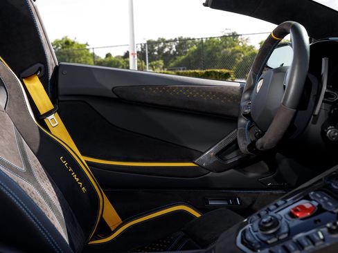 Used 2022 Lamborghini Aventador LP 780-4 Ultimae AWD/4WD image 12