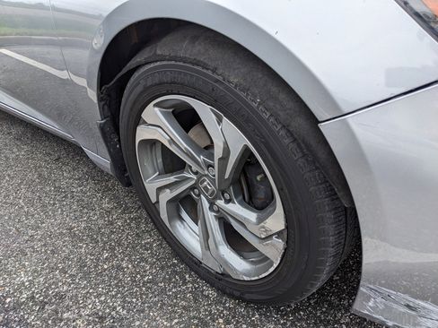 Used 2019 Honda Accord EX-L image 17