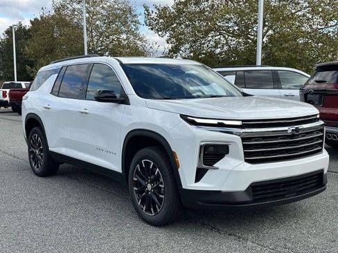 New 2026 Chevrolet Traverse LT w/ Sun and Wheel Package image 3