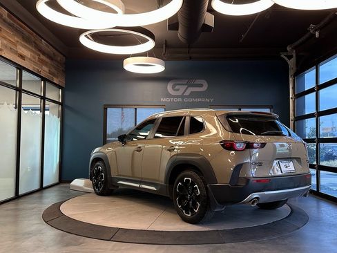 Used 2023 MAZDA CX-50 Meridian Edition w/ Apex Package AWD/4WD image 5