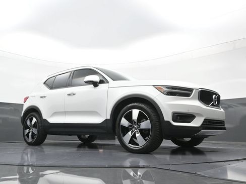 Used 2021 Volvo XC40 T5 Momentum w/ Protection Package Premier AWD/4WD image 20