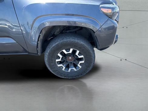 Used 2017 Toyota Tacoma SR RWD image 14
