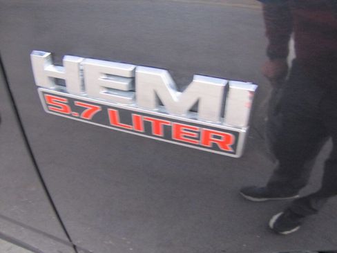 Used 2018 RAM 1500 Big Horn image 25