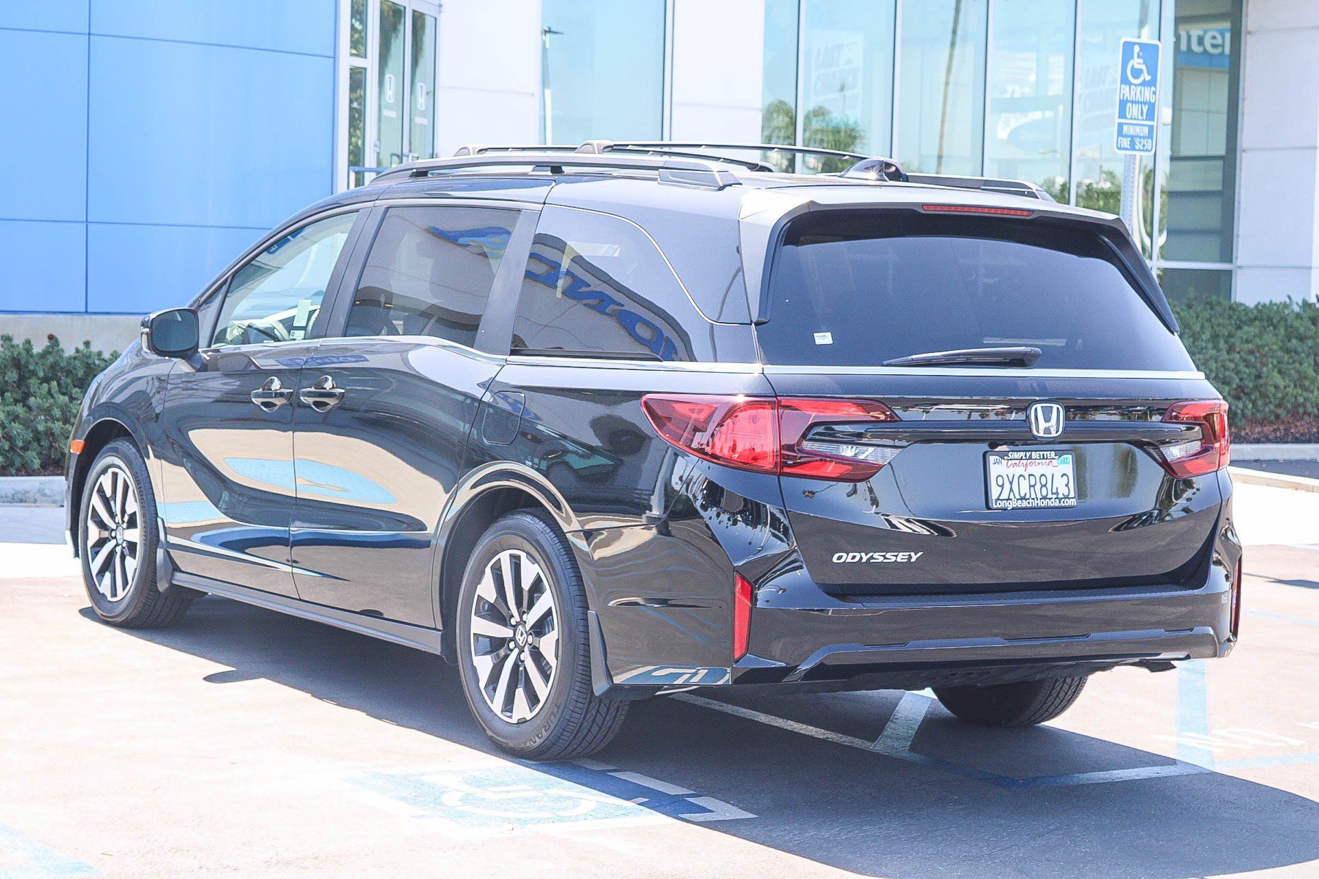 Certified 2026 Honda Odyssey EX-L image 9