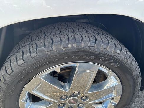 Used 2017 GMC Acadia Limited SLT image 30