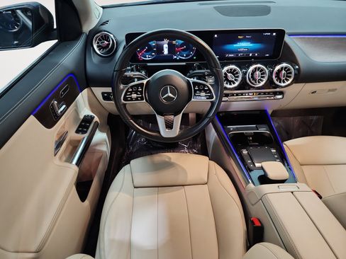Used 2021 Mercedes-Benz GLA 250 4MATIC image 10