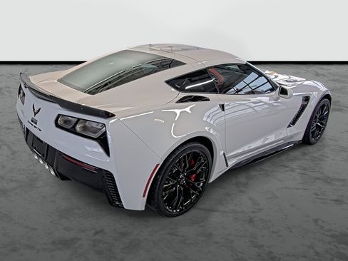 Used 2017 Chevrolet Corvette Z06 image 4