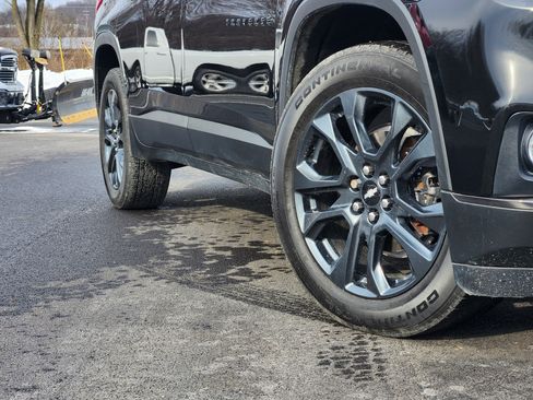 Used 2021 Chevrolet Traverse RS image 19