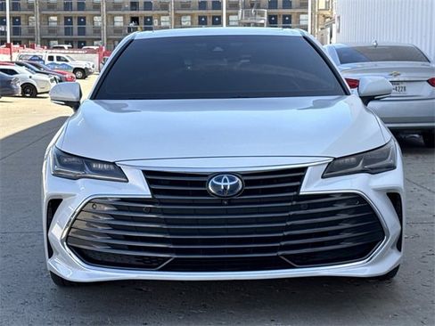 Used 2021 Toyota Avalon Limited w/ Advanced Safety Package image 7