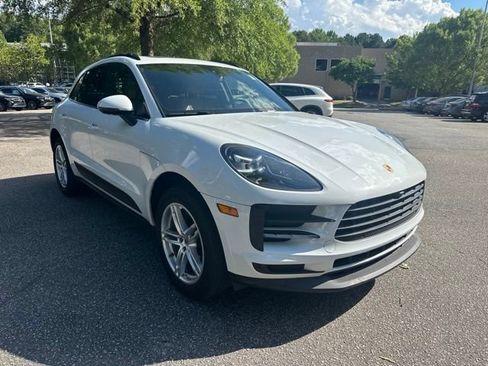 Used 2021 Porsche Macan AWD/4WD image 3