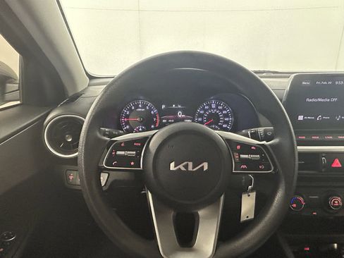 Certified 2024 Kia Forte LXS w/ LXS Technology Package image 17