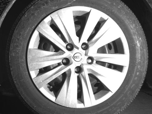 Used 2025 Nissan Sentra S image 12