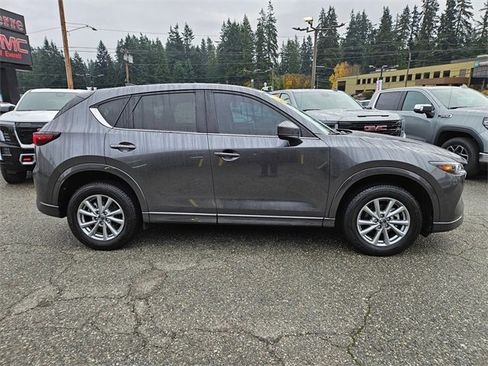 Used 2024 MAZDA CX-5 AWD 2.5 S w/ Preferred Package image 3