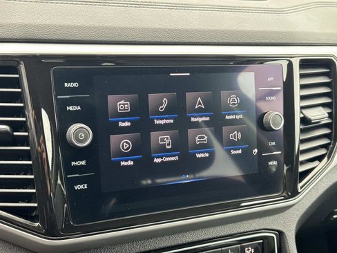 Used 2022 Volkswagen Atlas SE w/ Black Wheel Package image 13