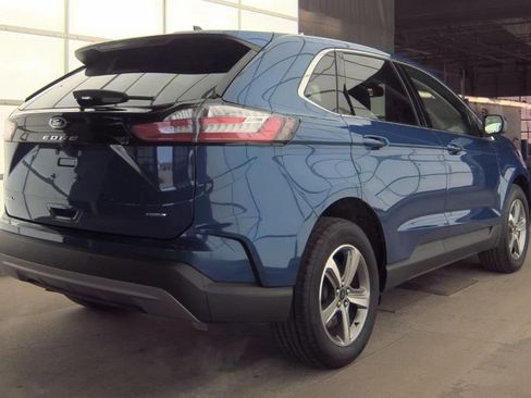 Used 2023 Ford Edge SEL w/ Convenience Package image 2