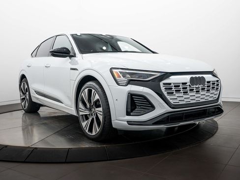 Certified 2024 Audi Q8 e-tron Prestige w/ Prestige Package AWD/4WD image 2