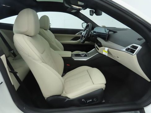 Certified 2026 BMW M440i M440i w/ Premium Package image 22