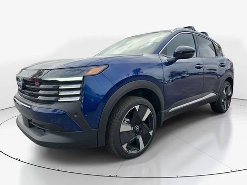 New 2026 Nissan Kicks SR w/ Cold Weather Package image 5