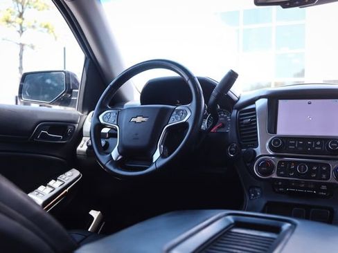 Used 2015 Chevrolet Suburban LT AWD/4WD image 17